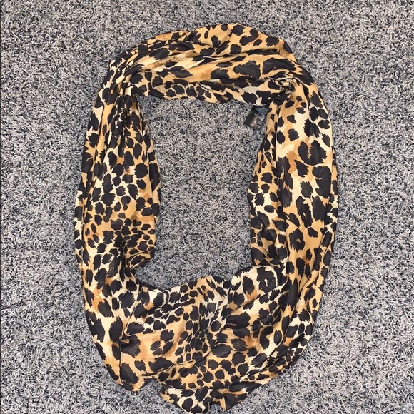H&M animal print infinity scarf